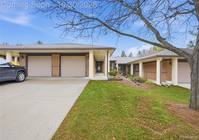 Photo 4 of Condo for sale at 971 Wexford Way, Rochester Hills, MI 48307 | MLS# 20261086415 | Listing updated on 2026-10-30