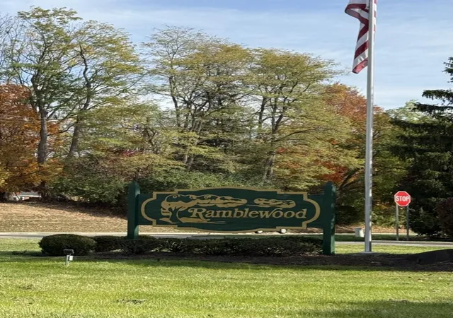 Listing Photo 2 - Condo for sale in building located at 29773 Deer Run, Farmington, MI 48331