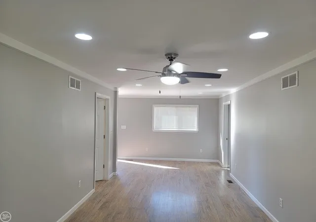 Photo 4 of Single family home for sale at 27781 Moran St, Harrison Township, MI 48045 | MLS# 58050225947 | Listing updated on 2026-10-29