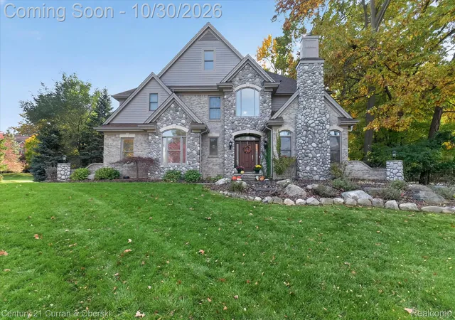 Photo 2 of Single family home for sale at 6307 Wildwood Ln, West Bloomfield, MI 48324 | MLS# 20261086546 | Listing updated on 2026-10-30