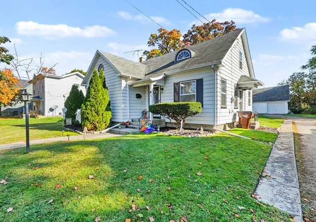 Photo 1 of Single family home for sale at 315 3rd Street, Jackson, MI 49201 | MLS# 81026056881 | Listing updated on 2026-10-29