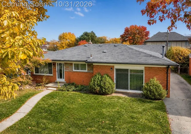 Photo 4 of Single family home for sale at 14283 La Chene Ave, Warren, MI 48088 | MLS# 20261086707 | Listing updated on 2026-10-31