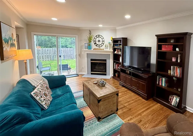 Listing Photo 1 - Condo for sale in building located at 42016 Queen Anne Ct, Northville, MI 48167 - Unit #