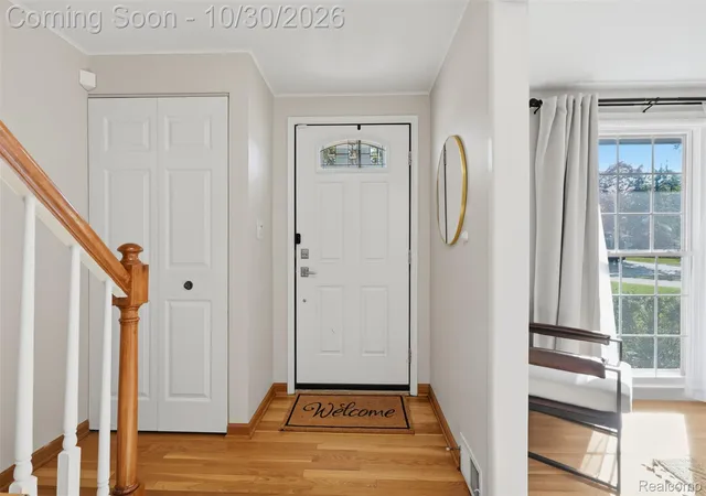 Photo 4 of Single family home for sale at 30089 Pleasant Trl, Southfield, MI 48076 | MLS# 20261086731 | Listing updated on 2026-10-30