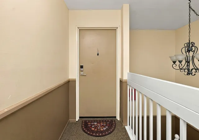 Listing Photo 4 - Condo for sale in building located at 2211 S Huron Pkwy, Ann Arbor, MI 48104 - Unit #4