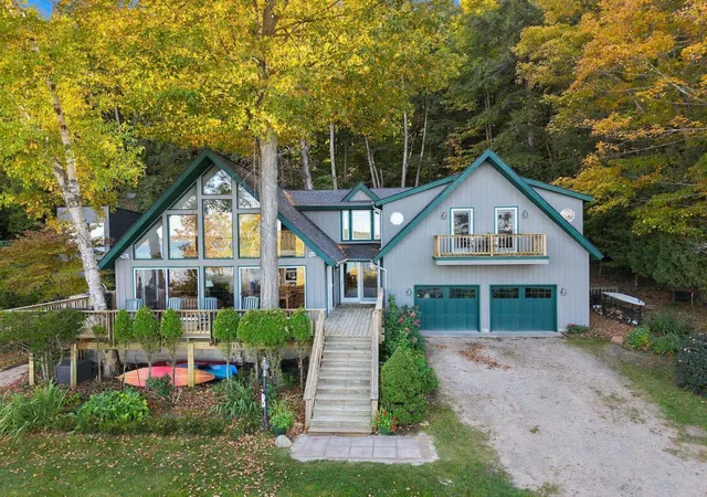 Photo 1 of Single family home for sale at 1119 E S Shore, Crystal Lake Township Benzie, MI 49684 | MLS# 78080074884 | Listing updated on 2026-10-30