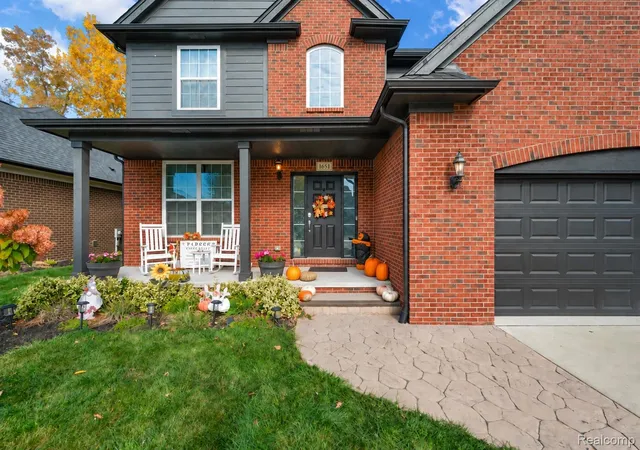 Photo 1 of Single family home for sale at 1651 N Lake Dr, Troy, MI 48083 | MLS# 20261086873 | Listing updated on 2026-10-30