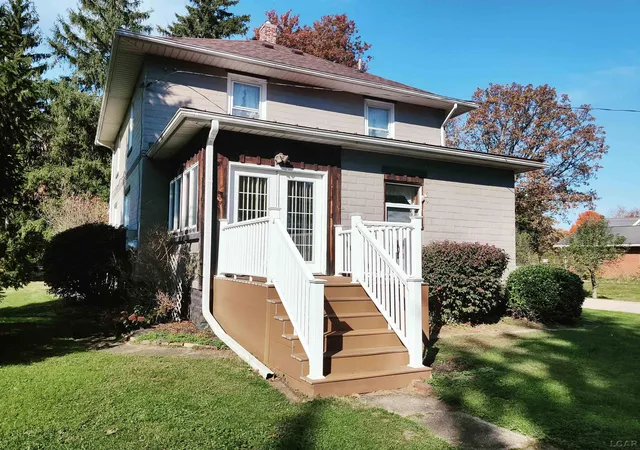 Photo 3 of Single family home for sale at 220 N Lane St, Blissfield, MI 49228 | MLS# 56050226072 | Listing updated on 2026-10-27