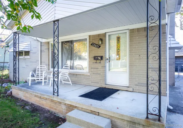 Photo 2 of Single family home for sale at 32035 Hees St, Livonia, MI 48150 | MLS# 20261086989 | Listing updated on 2026-10-29