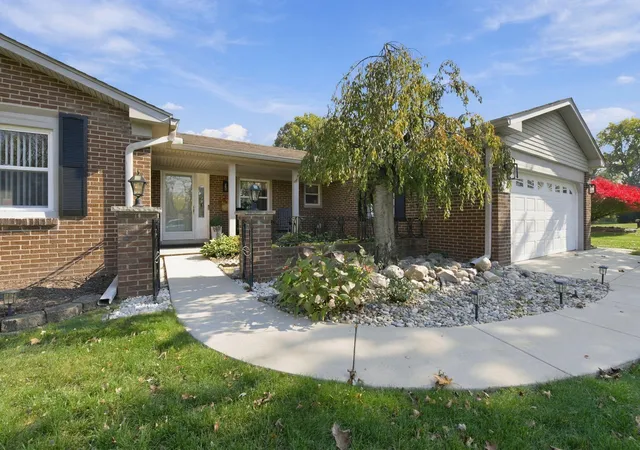 Photo 2 of Single family home for sale at 22494 Vacri Ln, Farmington, MI 48335 | MLS# 81026057150 | Listing updated on 2026-10-31