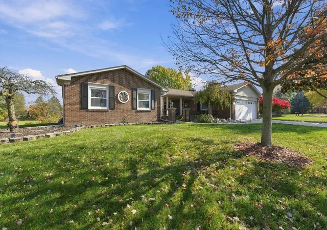 Photo 3 of Single family home for sale at 22494 Vacri Ln, Farmington, MI 48335 | MLS# 81026057150 | Listing updated on 2026-10-31