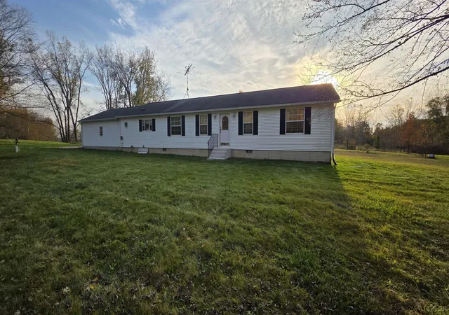 Photo 1 of Single family home for sale at 5398 Seneca Hwy, Clayton, MI 49235 | MLS# 56050226112 | Listing updated on 2026-10-30