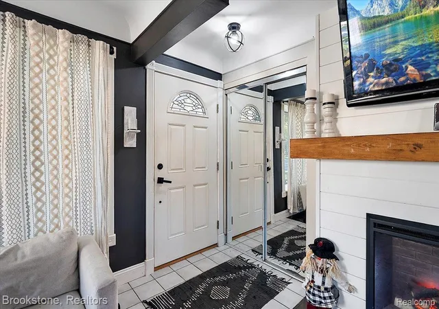 Photo 4 of Single family home for sale at 23048 Recreation St, Saint Clair Shores, MI 48082 | MLS# 20261087101 | Listing updated on 2026-10-30