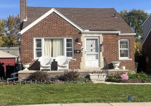 Photo 1 of Sale Pending at 21529 Englehardt St, Saint Clair Shores, MI 48080 | MLS# 58050226120 | Listing updated on 2026-10-29