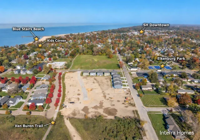 Listing Photo 1 - Condo for sale in building located at 950 Indiana Ave, South Haven, MI 49090 - Unit #17