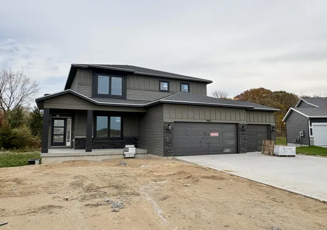 Photo 1 of Single family home for sale at 7952 Loralyn Ct, Caledonia, MI 49316 | MLS# 65026057226 | Listing updated on 2026-10-28