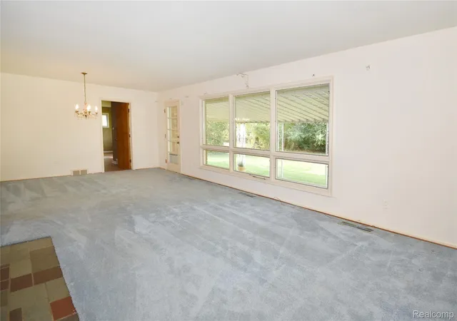 Photo 4 of Single family home for sale at 1451 Wrenwood Dr, Troy, MI 48084 | MLS# 20261087194 | Listing updated on 2026-10-29
