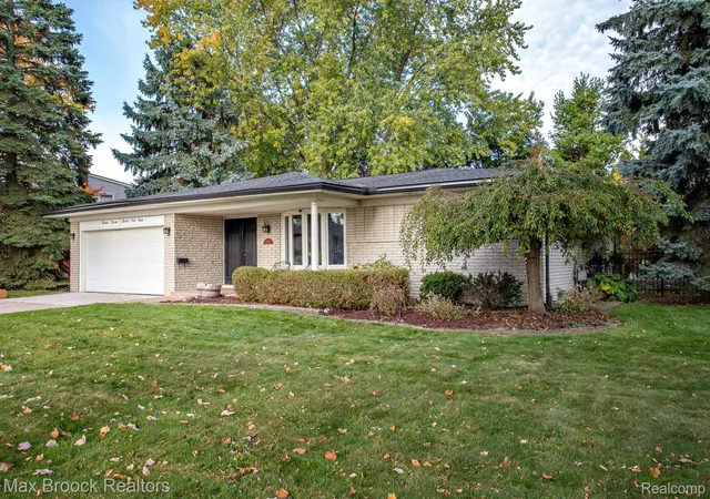Photo 1 of Single family home for sale at 37361 Catherine Marie Dr, Sterling Heights, MI 48312 | MLS# 20261087218 | Listing updated on 2026-10-29