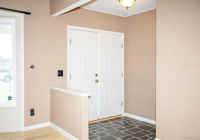 Photo 3 of Single family home for sale at 37361 Catherine Marie Dr, Sterling Heights, MI 48312 | MLS# 20261087218 | Listing updated on 2026-10-29