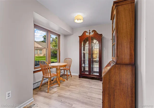 Listing Photo 5 - Condo for sale in building located at 12237 Cambridge, South Lyon, MI 48178 - Unit #1