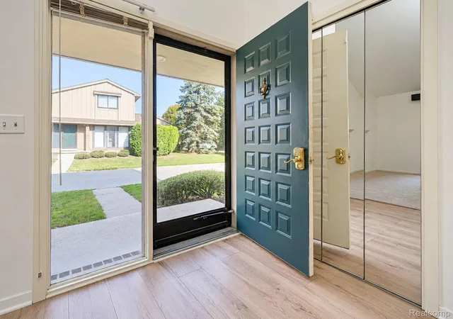 Photo 3 of Condo for sale at 1703 S Hill Blvd, Bloomfield Hills, MI 48304 | MLS# 20261087389 | Listing updated on 2026-10-30