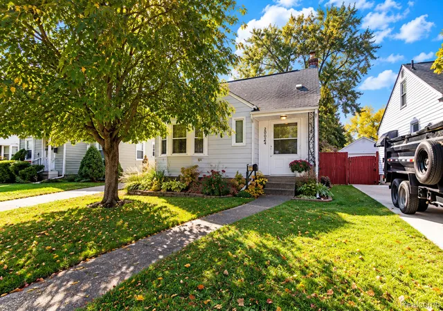 Photo 2 of Single family home for sale at 20024 Roscommon St, Harper Woods, MI 48225 | MLS# 20261087400 | Listing updated on 2026-10-30