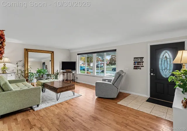 Photo 4 of Single family home for sale at 409 Chestnut St, Flushing, MI 48433 | MLS# 20261087493 | Listing updated on 2026-10-30