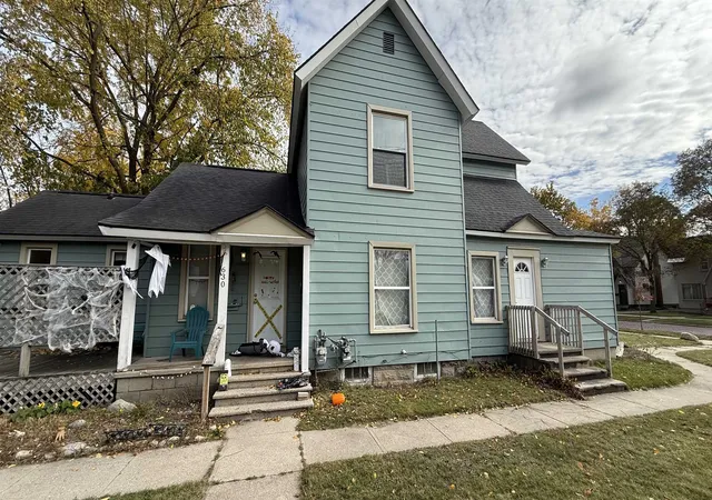 Photo 2 of Multi family home for sale at 630 W 8th Street, Traverse City, MI 49684 | MLS# 78080074959 | Listing updated on 2026-10-29