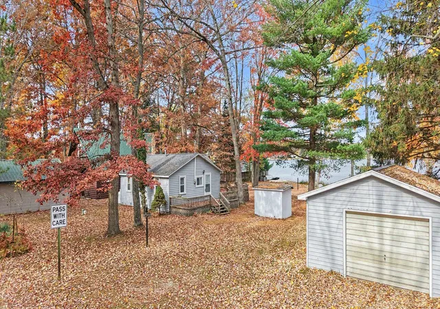 Photo 3 of Single family home for sale at 1154 Wolf Lake Dr, Baldwin, MI 49304 | MLS# 72026057487 | Listing updated on 2026-10-29