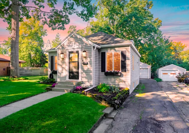 Single family home for sale at 155 Holmdene Blvd NE, Grand Rapids, MI 49503 | MLS# 66026057508