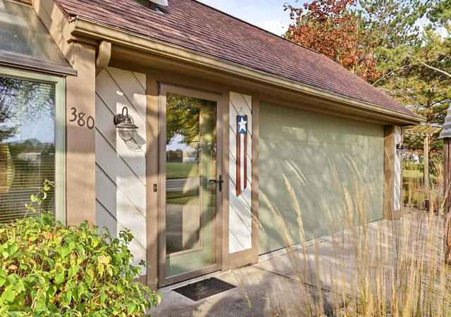 Photo 3 of Single family home for sale at 380 W Schleier St, Frankenmuth, MI 48734 | MLS# 61050226280 | Listing updated on 2026-10-29