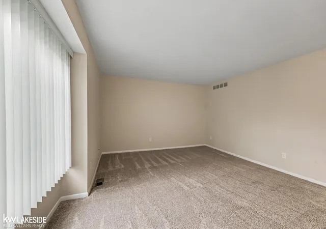 Listing Photo 4 - Condo for sale in building located at 42017 Toddmark Ln, Clinton Township, MI 48038