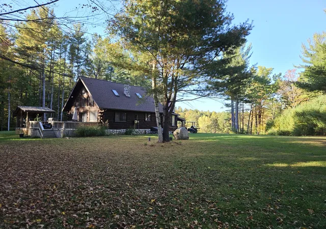 Photo 4 of Single family home for sale at 7621 River Bnd Dr, Newaygo, MI 49337 | MLS# 65026057518 | Listing updated on 2026-10-29