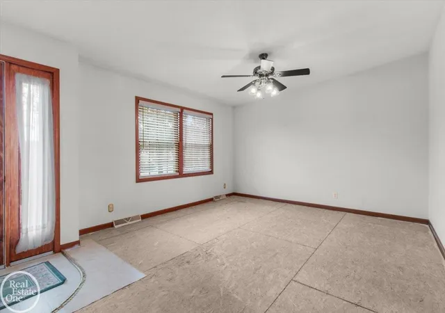 Photo 4 of Condo for sale at 3930 River Rd, East China, MI 48054 | MLS# 58050226288 | Listing updated on 2026-10-29