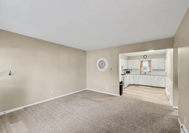 Listing Photo 3 - Condo for sale in building located at 504 Leisure Acres St NW, Sparta, MI 49345 - Unit #10