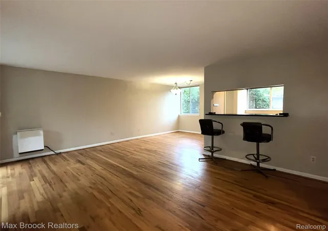 Photo 2 of Condo for sale at 4049 W Maple Rd, Bloomfield Hills, MI 48301 | MLS# 20261087649 | Listing updated on 2026-10-29