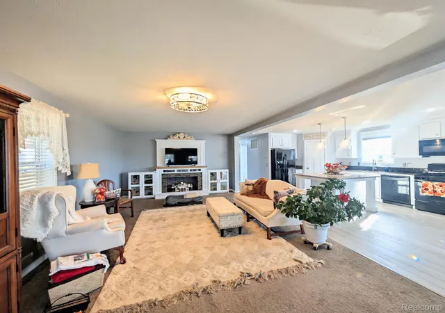 Photo 2 of Single family home for sale at 11015 Quail Run Ct, South Lyon, MI 48178 | MLS# 20261087648 | Listing updated on 2026-10-29