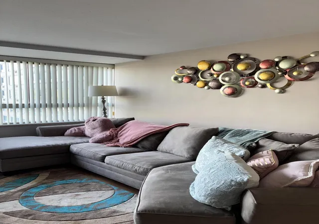 Listing Photo 2 - Condo for sale in building located at 8900 W Jefferson Ave, Detroit, MI 48209 - Unit #302