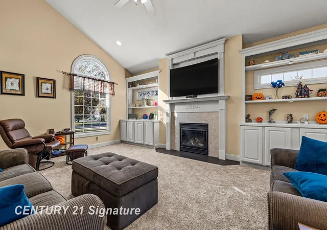 Photo 2 of Single family home for sale at 2946 Gulfstream Dr, Saginaw, MI 48603 | MLS# 61050226304 | Listing updated on 2026-10-29