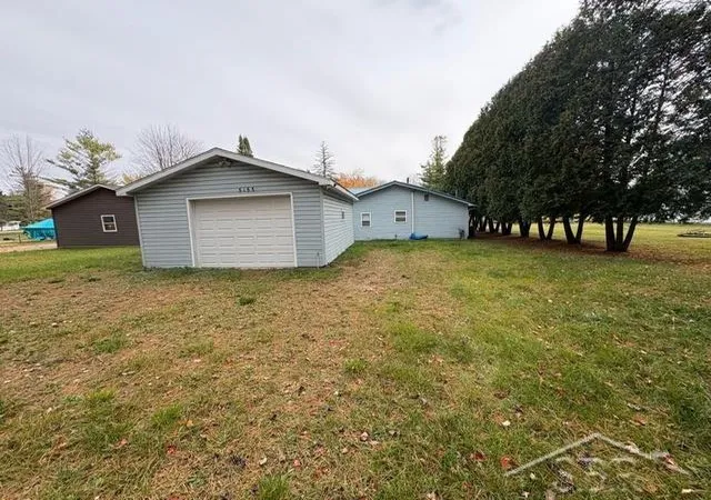 Photo 2 of Single family home for sale at 5155 Martin Rd, Beaverton, MI 48612 | MLS# 61050226305 | Listing updated on 2026-10-29