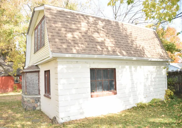 Photo 4 of Single family home for sale at 49510 Gratiot Ave, Chesterfield, MI 48051 | MLS# 58050226311 | Listing updated on 2026-10-30