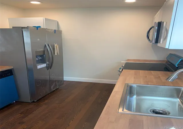 Photo 3 of Single family home for sale at 234 N Elizabeth St, Marine City, MI 48039 | MLS# 20261087705 | Listing updated on 2026-10-29