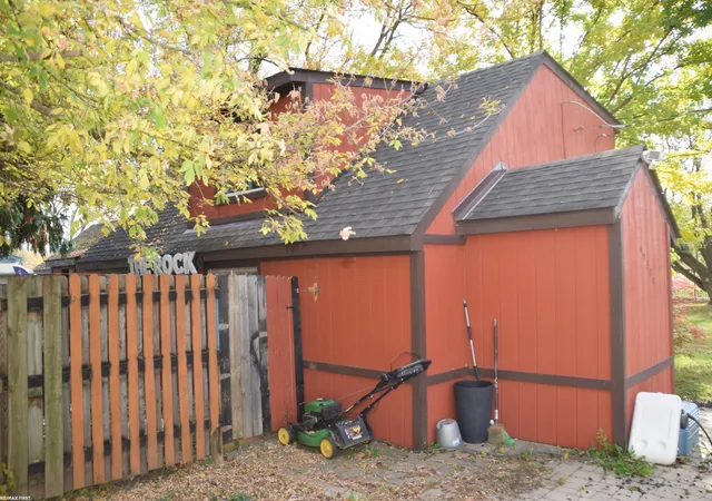 Photo 1 of Single family home for sale at 49520 Gratiot Ave, Chesterfield, MI 48051 | MLS# 58050226315 | Listing updated on 2026-10-30