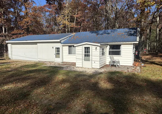 Photo 1 of Single family home for sale at 7052 Us 10, Fountain, MI 49410 | MLS# 72026057593 | Listing updated on 2026-10-29