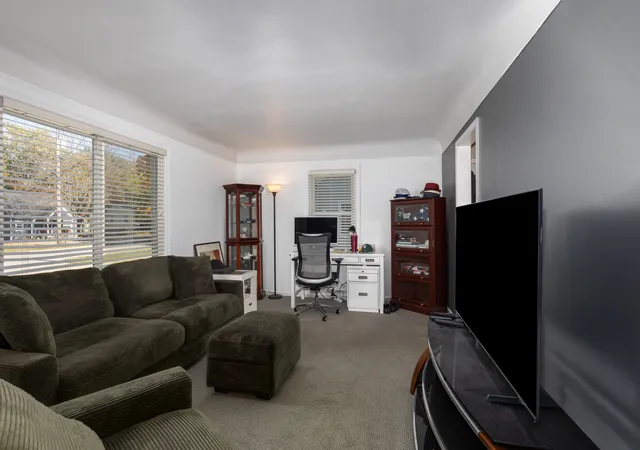 Photo 3 of Single family home for sale at 900 Royal Oak St SW, Wyoming, MI 49509 | MLS# 65026057595 | Listing updated on 2026-10-29