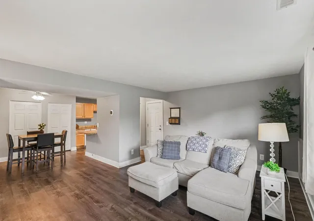 Listing Photo 4 - Condo for sale in building located at 6710 Cascade Rd Se, Gladwin, MI 49546 - Unit #1