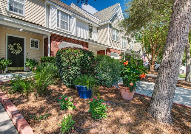 Photo 3 of Townhouse for sale at 8674 Grassy Oak Trl, North Charleston, SC 29420 | MLS# 26025315 | Listing updated on 2026-09-08