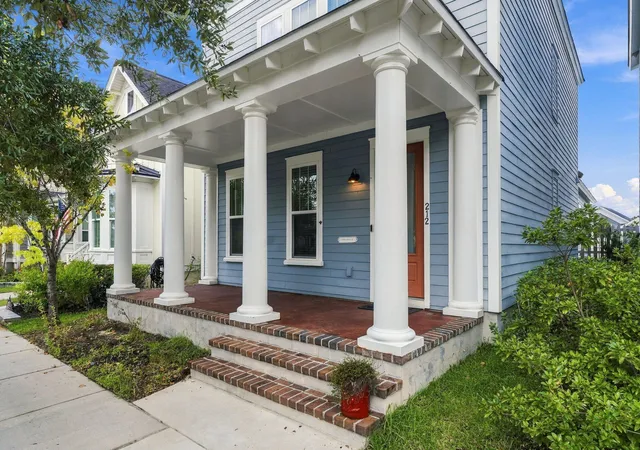 Photo 2 of Single family home for sale at 212 Bumble Way, Summerville, SC 29485 | MLS# 26026609 | Listing updated on 2026-10-01