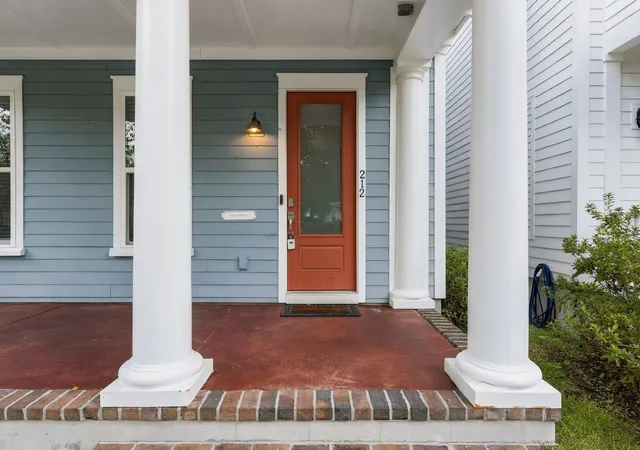 Photo 3 of Single family home for sale at 212 Bumble Way, Summerville, SC 29485 | MLS# 26026609 | Listing updated on 2026-10-01