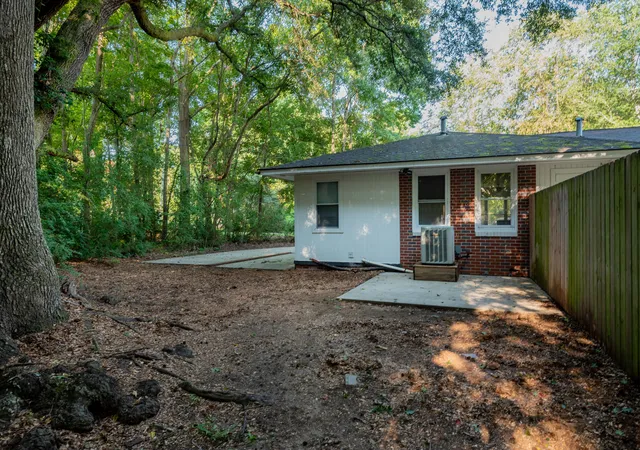 Photo 2 of Multi family home for sale at 424 Howle Ave #A & B, Charleston, SC 29412 | MLS# 26024960 | Listing updated on 2026-09-08